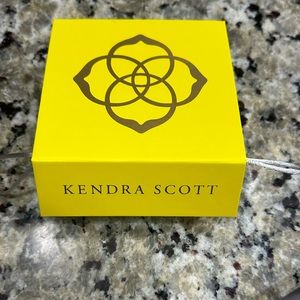 COPY - Kendra Scott Bundle Deal Necklace & Pair Earrings